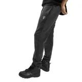 Pantalón de jogging negro con efecto lavado y cordón ajustable en la cintura.