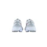 Championes Hoka Bondi 8 para running, color negro con suela celeste y logo blanco.