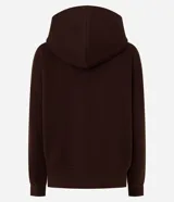 Buzo femenino color blanco crema, confeccionado en algodón y poliéster, con capucha estructurada, bolsillo canguro delantero y puños acanalados.