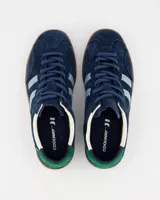 Championes Coolway Kizuna de gamuza azul con detalles en celeste y verde.