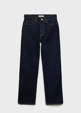 Pantalón de jean azul oscuro, de corte recto, con tiro alto, cinco bolsillos y trabillas para cinturón.