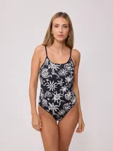 Malla entera negra con breteles finos.