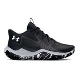 Championes de básquet Under Armour UA Jet 23, color negro con detalles dorados y suela blanca.