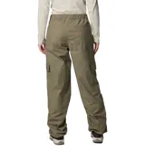 Pantalón cargo color verde oliva, de corte holgado, con cintura parcialmente elástica, bolsillos laterales y traseros con solapa, anillo en D y puños ajustables.