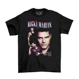 Remera negra de algodón con estampado de Ricky Martin y la frase "Livin' la Vida Loca".