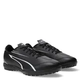 Championes de fútbol 5 Puma Vitoria TT color negro con detalles en blanco.