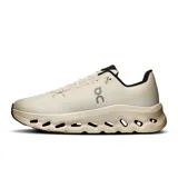 Championes de running On Cloudtilt 1, color crema con detalles en negro y logo plateado.