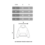 Hoodie oversize color verde oscuro, con capucha y cordones ajustables. Presenta un estampado en la espalda con texto en blanco y un diseño de código de barras.