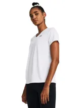Remera deportiva Under Armour Tech SSV Solid, color blanco, de corte suelto y tejido ligero.
