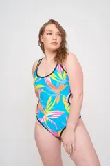 Malla entera con estampado floral multicolor, espalda acordonada y cavado trasero intermedio.