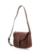 Cartera bandolera de cuero color marrón con textura tipo cocodrilo, cierre con hebilla y broche a presión, logo metálico en el interior y bolsillo interno con cierre.