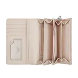 Billetera Guess modelo Niko color beige con estampado del logo de la marca en marrón.