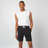 Bermudas deportivas negras de corte recto.