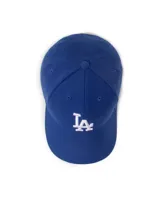 Gorra estructurada color azul con bordado en relieve del logo de Los Angeles Dodgers, visera curva y cierre ajustable.