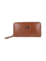 Billetera de cuero vacuno color marrón con textura tipo cocodrilo, cierre metálico y tiracierre de cuero. Aplique metálico con logo de la marca. Interior textil con logo de la marca e inscripción "HECHO EN URUGUAY".