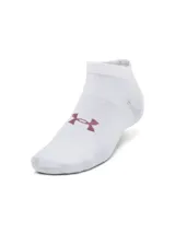 Medias deportivas Under Armour Essential Low Cut, color blanco con logo bordado en color lila.