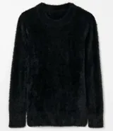 Buzo negro de hilo de peluche con cuello redondo y mangas largas.