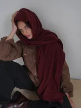 Bufanda pashmina color fucsia.