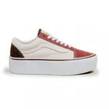 Zapatillas Vans Old Skool Stackform, color beige con detalles en marrón y naranja, con plataforma blanca.