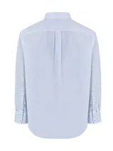 Camisa de hombre RKF, modelo WF PB, de manga larga con diseño a cuadros celestes y blancos. Tiene cuello abotonado, bolsillo en el pecho con logo bordado y tecnología wrinkle-free.