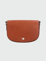 Bandolera Longchamp modelo Épure, color marrón cuero, con cierre de solapa y correa ajustable.
