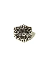 Anillo plateado con diseño de rosa con espinas, de aleación con baño plateado, con acabado envejecido y textura marcada.