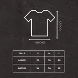 Remera negra de algodón con estampado en la espalda con la frase "Grind Beast Discipline Focus" y el logo de la marca.