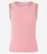 Musculosa blanca de punto con cuello redondo y sisas con detalle satinado.