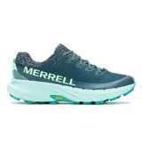 Championes de trail running Merrell Agility Peak 5, color azul con detalles en verde agua y verde lima. Cuentan con capellada de malla y TPU transpirable, cordones y refuerzos reciclados, puntera protectora, entresuela de espuma FloatPro y suela de goma Vibram Megagrip.
