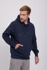 Hoodie azul marino tipo canguro de manga larga con capucha y fit regular. Cuenta con un bolsillo y cordón ajustable con terminales metálicas con el logo de la marca.