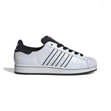 Championes Adidas Superstar II, color blanco con detalles en negro.