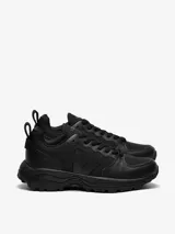 Zapatillas urbanas Veja Venturi II, color negro, confeccionadas en ripstop de poliéster reciclado, con paneles de cuero orgánico y ante.