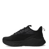 Championes Umbro modelo Fury para hombre, color negro. Presentan una capellada de textil respirable con detalles sintéticos, cierre de cordones y suela de goma con amortiguación. Diseño minimalista con el logo de Umbro en el lateral.