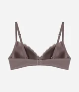 Soutien de microfibra color topo, con copa triangular sin aro y detalles de encaje en el escote. Posee breteles finos ajustables.