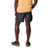 Short color beige con bolsillos laterales tipo cargo con cierre de velcro, bolsillos traseros con cierre de velcro y bolsillo de seguridad con cremallera.