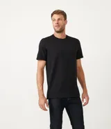 Remera masculina de algodón peruano, modelo comfort, manga corta, cuello redondo y diseño liso. Marca Marfinno.