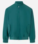 Campera bomber verde oscuro de poliéster con cuello alto con velcro, cierre por cremallera, bolsillos con solapa, manga larga ajustada y bajo ajustado.