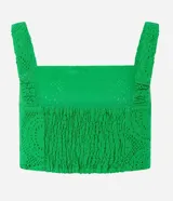 Top verde de encaje con escote cuadrado, breteles medianos elásticos y lastex en la espalda.