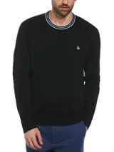Sweater negro de algodón con cuello redondo y ribete a rayas en gris y celeste. Logo de pingüino bordado en el pecho.