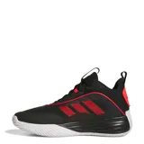 Championes de básquet Adidas Ownthegame 3.0, color negro con detalles en rojo y suela blanca.