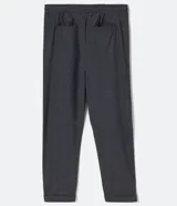 Pantalón de vestir gris oscuro, corte slim cropped, con cintura elástica ajustable con cordón, bolsillos laterales y traseros.