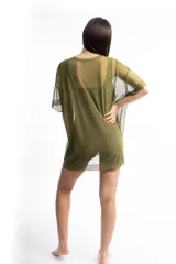 Remerón de tul negro, de talle único y corte suelto.