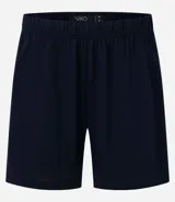 Conjunto de pijama corto azul marino con camisa de manga corta abotonada y short con cintura elástica. Presenta detalle de ribete contrastante en color blanco en el cuello, el frente de la camisa y el ruedo de las mangas.