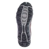 Botín de trekking color marrón con detalles en gris y rojo. Capellada de gamuza y malla, forro textil, suela de goma con tecnología M Select Grip, membrana impermeable Gore-Tex y tecnología Air Cushion.