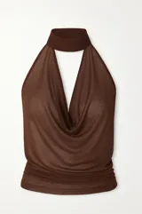 Top marrón de microtul con cuello halter y corte fluido en el pecho. Diseño reversible.