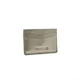 Tarjetero Korium color plateado con múltiples ranuras para tarjetas.