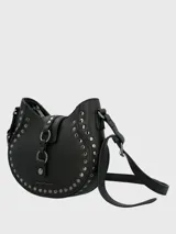 Bandolera negra de ecocuero con forma de gato, tachas plateadas y correa ajustable.