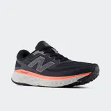 Championes New Balance Fresh Foam X EVOZ V4, color negro con detalles en gris y naranja, ideales para running.