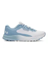 Championes Under Armour Charged Bandit Trail 3 para mujer, diseñados para trail running. Color verde con detalles en blanco y naranja.