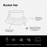 Gorro tipo bucket color mostaza con logo bordado en el lateral.